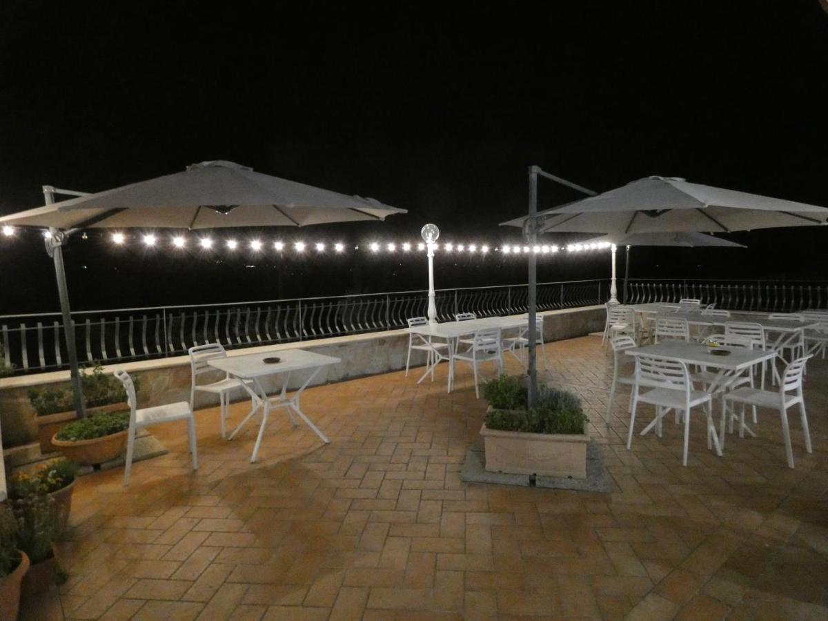 I Due Melograni Agriresort Tarano Dış mekan fotoğraf