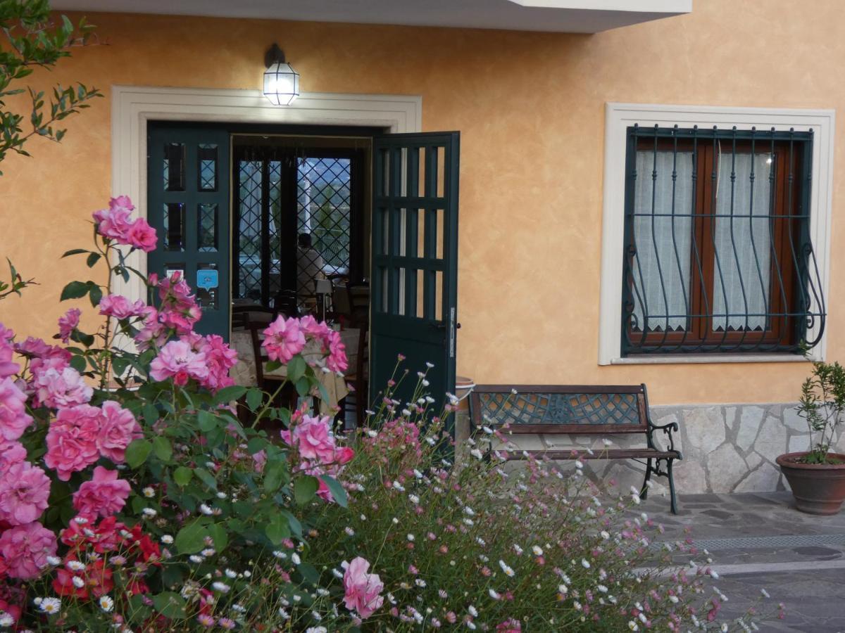 I Due Melograni Agriresort Tarano Dış mekan fotoğraf